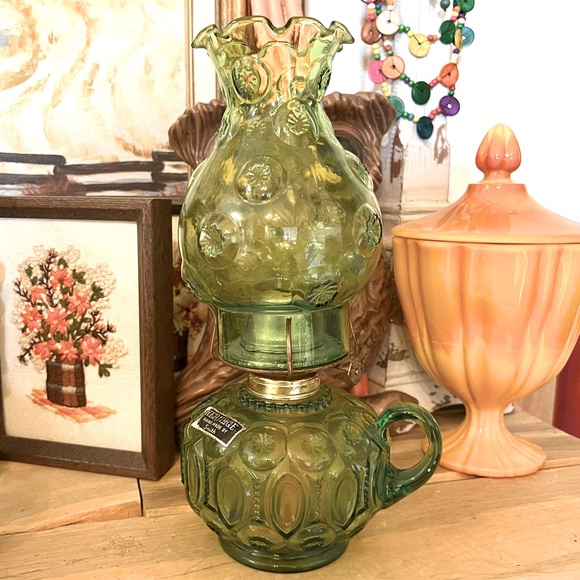 Vintage Heritage L. E. Smith Green Glass Moon and Stars Oil Lamp w/Sticker - Picture 1 of 8